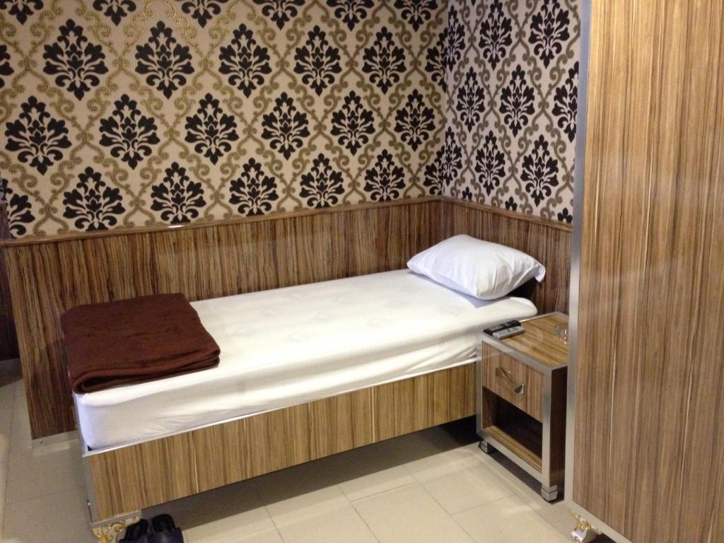 Istiklal Hotel Sanlıurfa Екстериор снимка