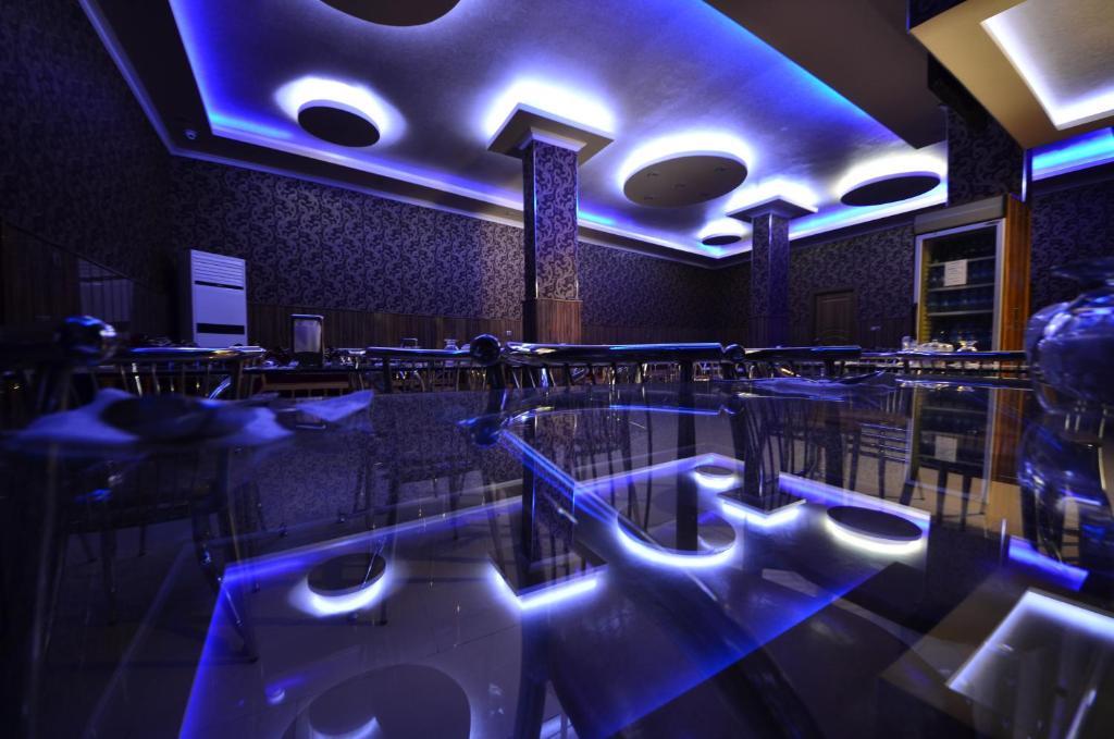Istiklal Hotel Sanlıurfa Екстериор снимка