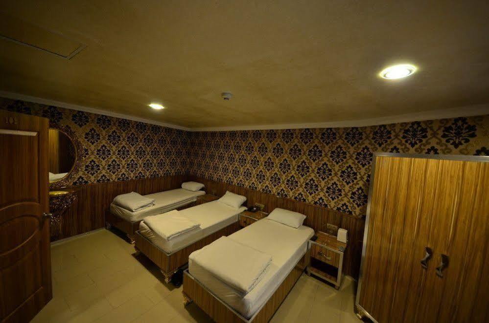 Istiklal Hotel Sanlıurfa Екстериор снимка
